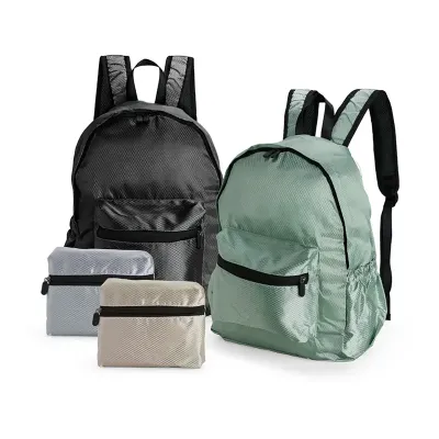 Mochila dobrável confeccionada em poliéster impermeável
