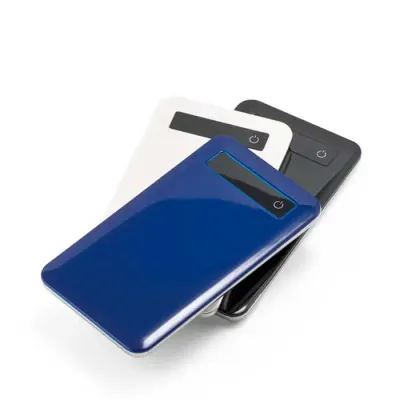 Bateria portátil com ecrã touch e indicador de carga. ABS e aço inox. Bateria polímero de lítio. ...