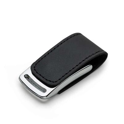Amora Brindes - Pen drive de couro preto 4GB.