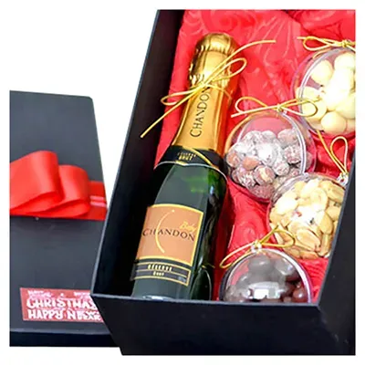 Caixa em papelão rígido personalizada com chandon 187ml.