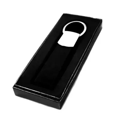 Chaveiro de couro e metal