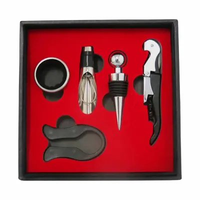 Kit Vinho Estojo de Couro com 5 Peças 1