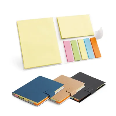 Bloco de notas com sticky notes