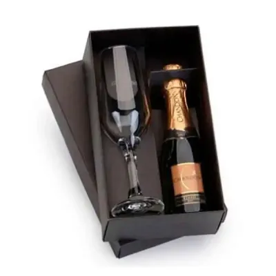 Kit Chandon e taça na caixa
