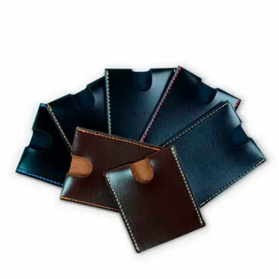 Porta-cartão que pode ser coloca em seu porta celular ou em sua carteira