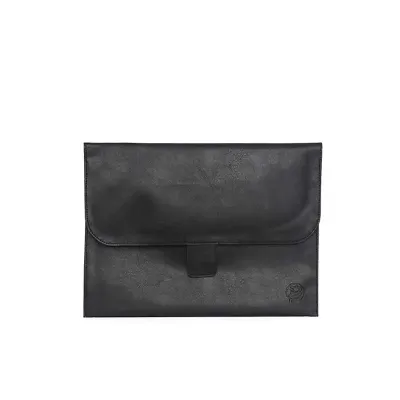 Pasta de mão em couro com uma divisória