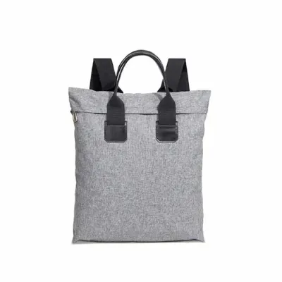 Mochila em linho com detalhes em couro