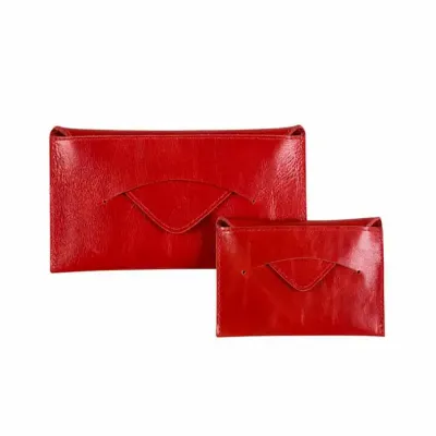 Kit feminino com porta-celular e cartão em couro vermelho