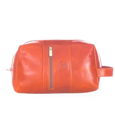 Necessaire em couro com bolso frontal 