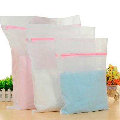 Saco para proteger roupas na máquina de lavar personalizado