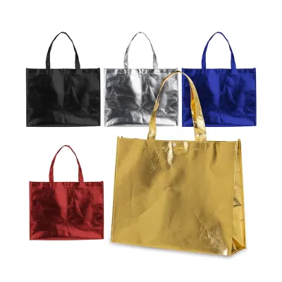 Sacola TNT metalizada 110g/m² com botão.