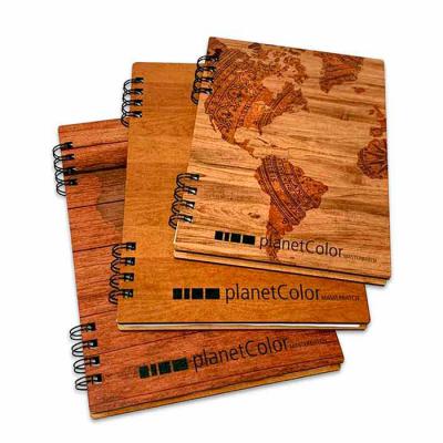 Caderno em madeira trio