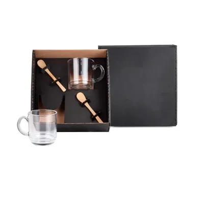 Kit canecas com colheres