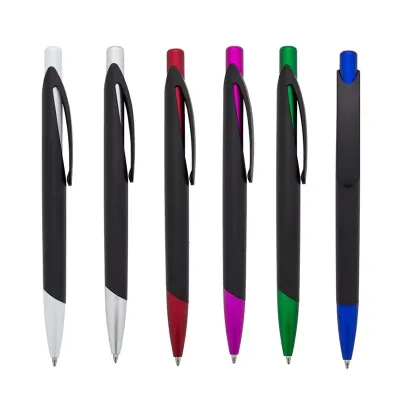 Caneta Plástica corpo preto