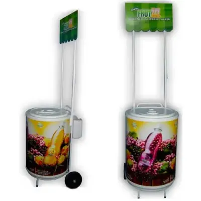 Cooler personalizado para 75 latas com carrinho e testeira