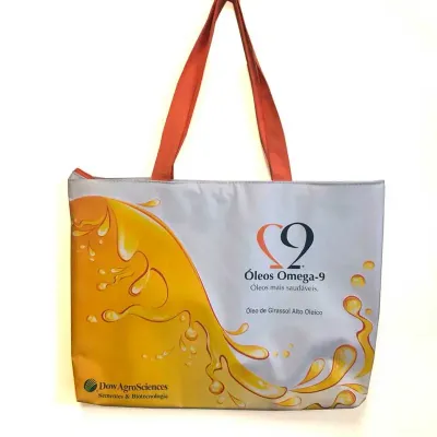Sacola em nylon personalizada.