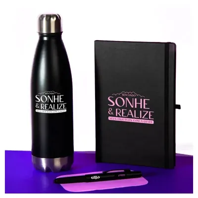 Kit com caderno, caneta e Garrafa