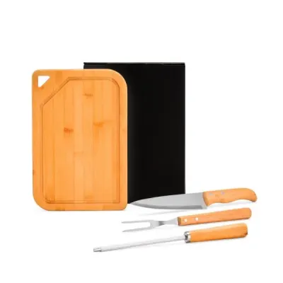 Composto por tábua em Bambu 01 faca 7“, 01 garfo trinchante e chaira em Madeira/Inox Como cortesi...