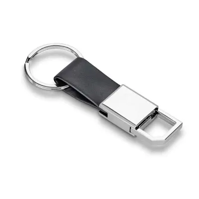 Chaveiro em couro e metal personalizado