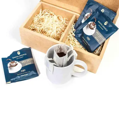 Kit Café com caneca e coador portátil