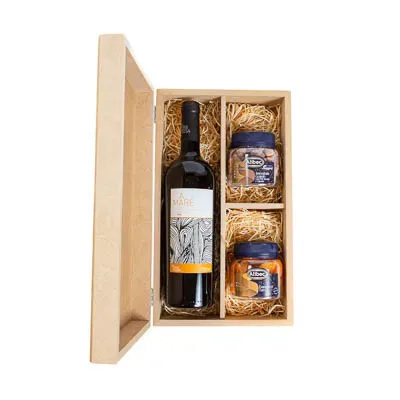 Kit vinho com 2 potes de aperitivo em caixa de madeira