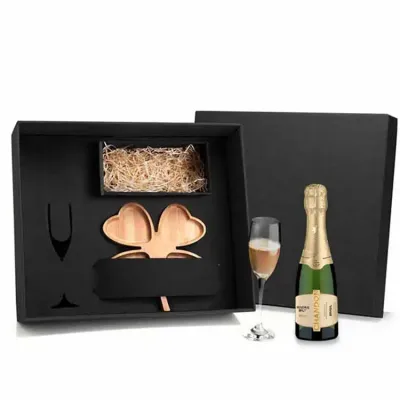 Kit espumante e petisqueira em caixa