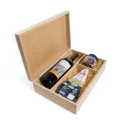 Kit vinho com queijo e aperitivo na caixa de MDF