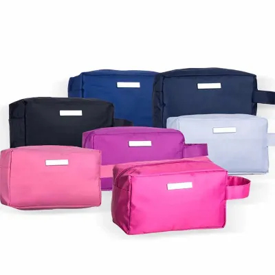 Necessaire de PVC com plaquinha