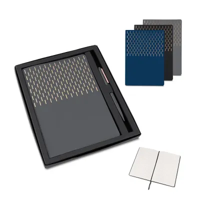 Conjunto composto por caderno com capa em PU com detalhe de gravação dourada, contendo 80 folhas ...