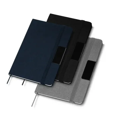 Caderneta com capa dura em RPET  - opções de cores