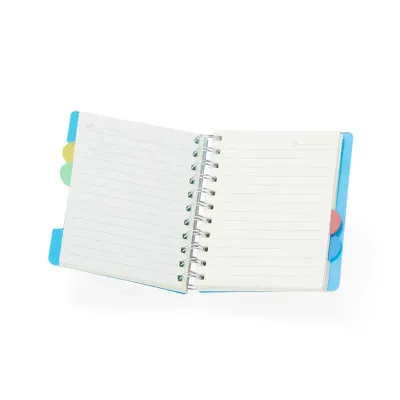 Caderno pequeno com 4 divisórias - aberto