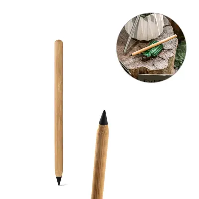 Caneta sem tinta com ponta de liga metálica com grafite e corpo em bambu