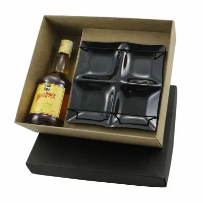 Kit whisky White Horse 500ml com petisqueira de vidro