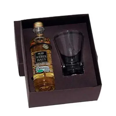 Kit Cachaça Gourmet com copo personalizado 