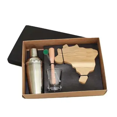 Kit caipirinha com gravação no copo, coqueteleira, tábua e tampa da caixa