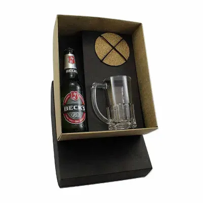 Kit cerveja Becks 330ml com caneca e porta-copo