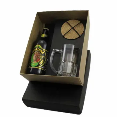 Kit cerveja artesanal com porta copo e caneca