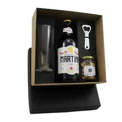 Kit cerveja artesanal com taça, abridor e pote de petiscos