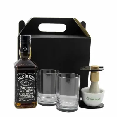 Kit whisky Jack Daniels 375ml com 2 copos de vidro e suporte com pincel/cumbuca para barbear