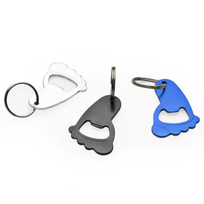 Chaveiros de metal em várias cores