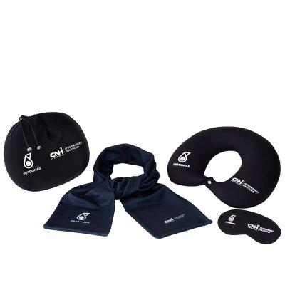 Kit de viagem personalizado, almofada de pescoço, tapa-olho, cachecol e embalagem com bolso para documentos.Cliente adorou o resultado  !!!!