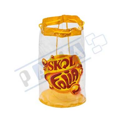 Mochila plástica disponível em diversas cores