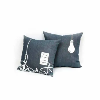 Almofada personalizada  com enchimento de fibra de silicone e gravação 100% da área 