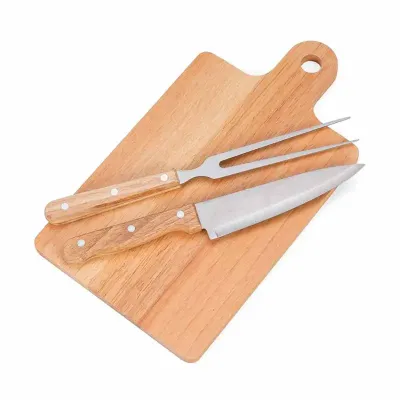 Kit churrasco personalizado com tábua para corte