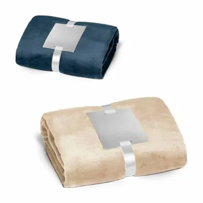 Manta com fita acetinada e cartão personalizado 