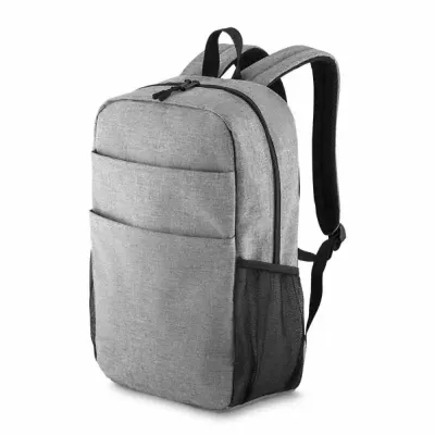 Mochila para notebook em tecido nylon com bolsos frontais e laterais