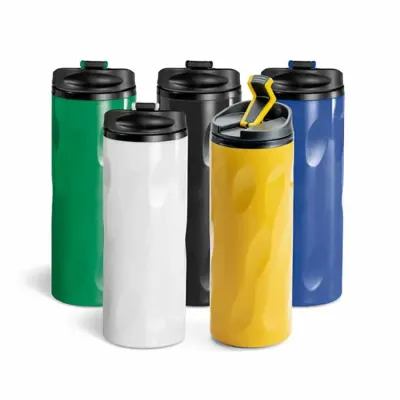 Copo para viagem com capacidade 520 ml
