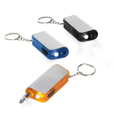 Chaveiro com lanterna e ferramenta