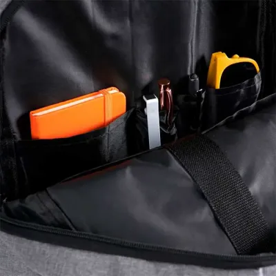 ochila confeccionada em nylon - interior