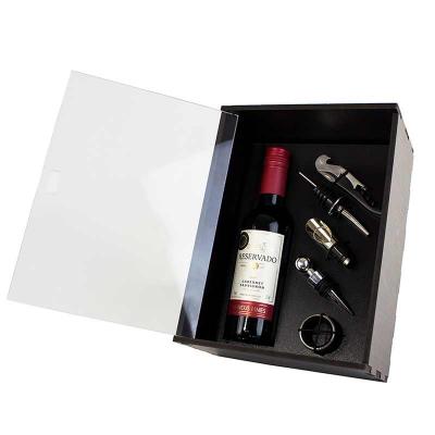 Kit Vinho personalizado com acessório - Caixa aberta